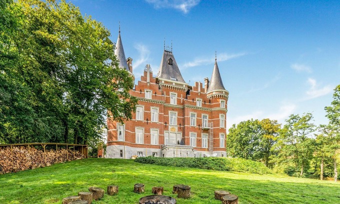Gesves Other | Castle with wellness and cinema