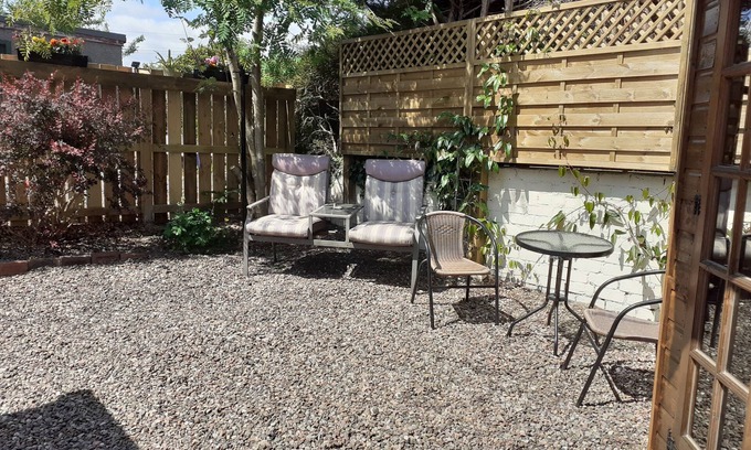 Cupar Hotel | Castlefield Cottage in Central Cupar