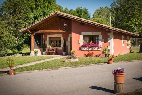Fontibre House | CASUCAS LA GUARIZA (Casa Eva)