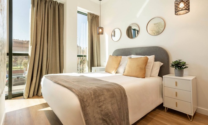 Pacifico Apartment | Catalina 105 apartment in Madrid