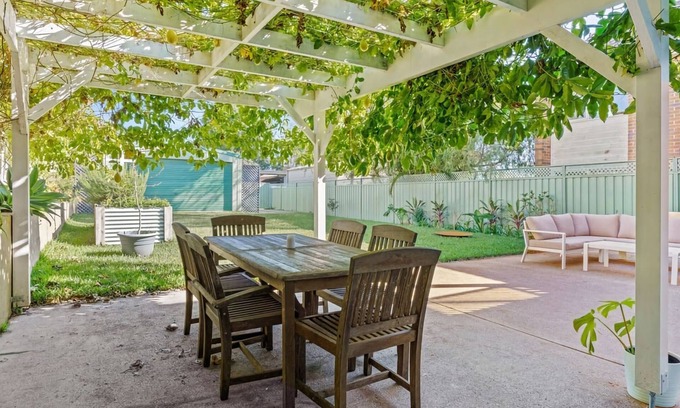 Rathmines House | Catalina Bay - Child & Pet Friendly