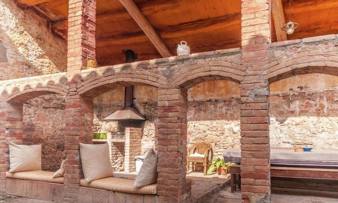 Gargalla House | Catalonian country house near Montmajor