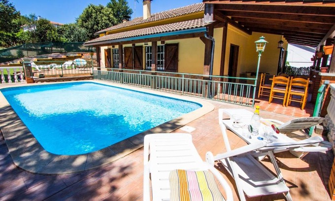 Santa Coloma de Farners Villa | Catalunya Casas Costa Brava villa with private pool & spacious garden