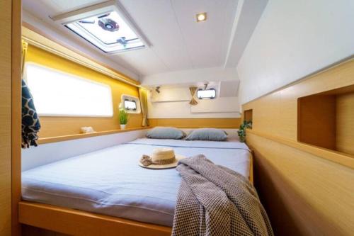 Carti Tupile Boat Rental | Catamaran in San Blás Islands, private boat