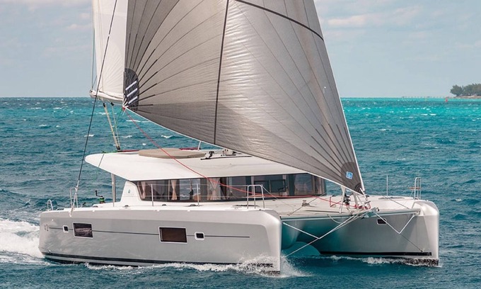 Le Marin Boat Rental | catamaran rental with crew
