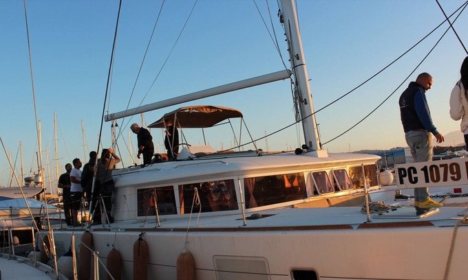 Pineta Boat Rental | Catamarano Mauticat Boat & Breakfast