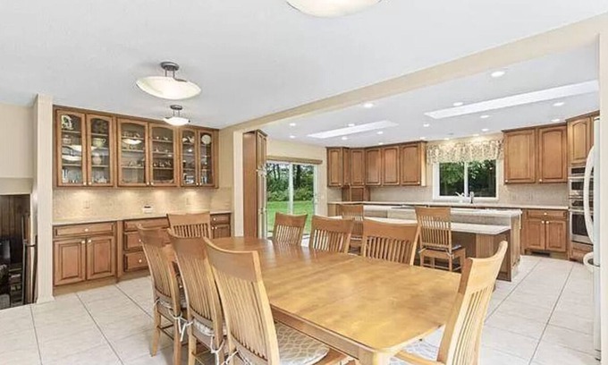 Gypsum House | Catawba Island House rental beside CIC & minutes to ferries, twin oast & orchard