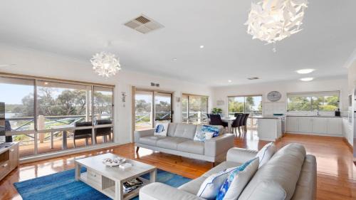 Lake Wangary House | Catch of the Bay