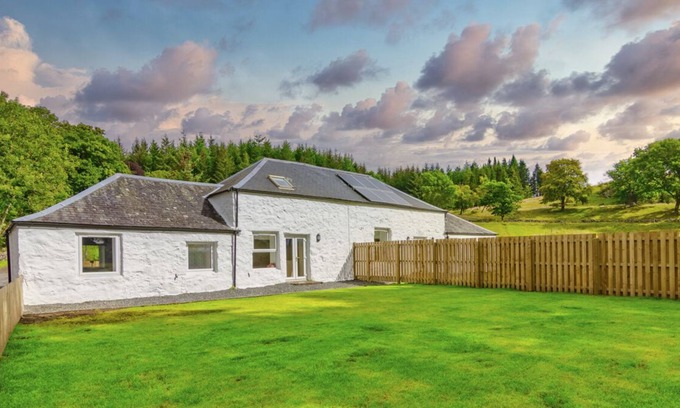 Blairgowrie Villa | Caterlan Cottage - Two Bedroom Villa, Sleeps 4