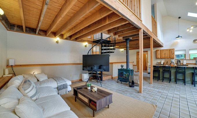Bloomville Cottage | Catskills Mountain Cabin in Bloomville!