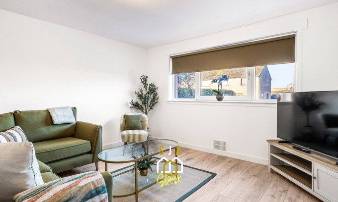 Peterhead Apartment | Catto Stay - SJA Stays - Modern 2 Bed Apartment
