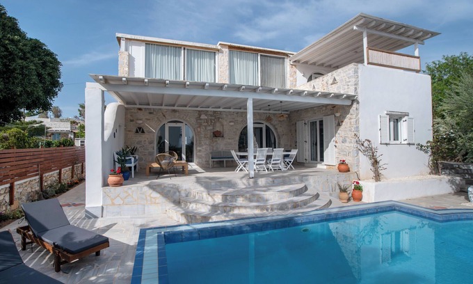 Aliki House | Cavos Paros Pool Villa : A Hidden Oasis with Cycladic Charm near Aliki beach
