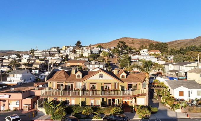 Cayucos Bed & Breakfast | Cayucos Sunset Inn B&B