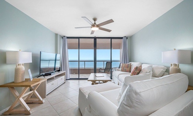 Sand Key Condo | CBC 1-15C – Gulf Views, Endless Relaxation!