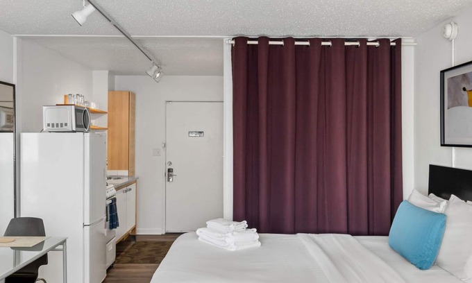Brookwood Apartment | (CCC) Clean, Cozy, Convenient Studio in Buckhead w/Free Parking