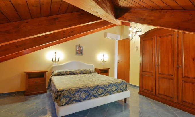 Santa Maria di Castellabate Villa | Cerasella Apartment with private terrace and sea view