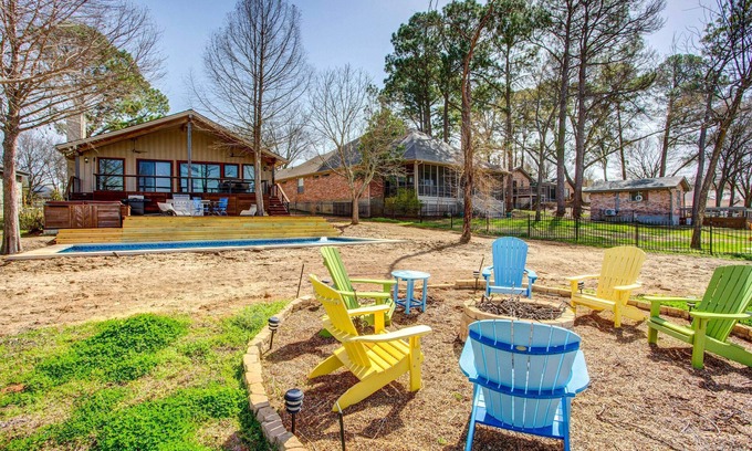 Gun Barrel City House | Cedar Creek Lakefront Vacation Rental w/Pool