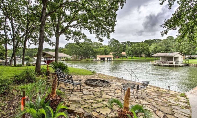 Star Harbor House | Cedar Creek Lake House - Two Docks, Boat Slips, Swimming, Fishing, Games & More