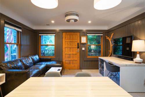 Homewood House | Cedar Crest - Osprey Cottage 3