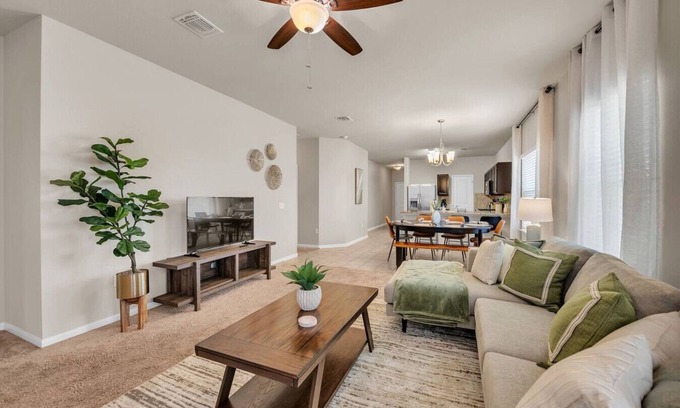 Cedar Park House | Cedar Park Executive Retreat