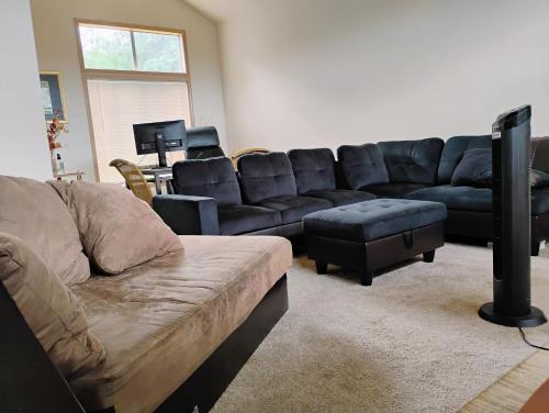 Renton House | Cedar River 1 BR in 4 BR HOUSE