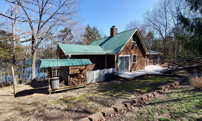 Garfield Cabin | Cedar Rock-Lakefront Secluded Charming Cabin; Very Private