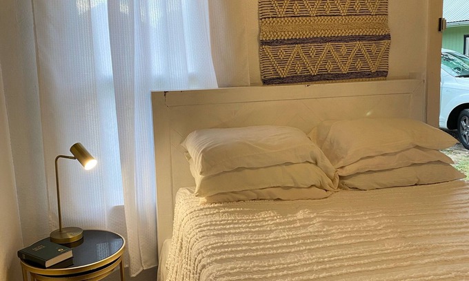 San Saba Cabin | Cedar Sage Suite @ Wildflower Lodge