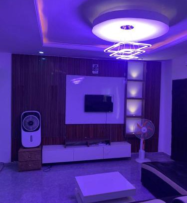 Ibadan Apartment | Cee&Tee IB 1BR or 2BR -247 Electricity-Solar Inverter AC in Bedrooms