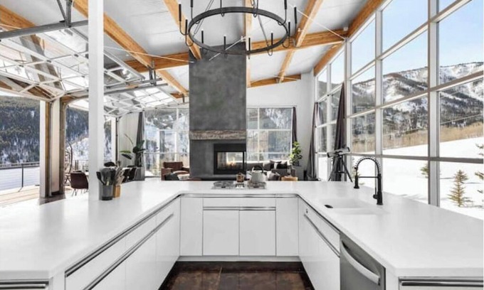 Basalt House | Celebrity inspired mountain retreat close to Aspen