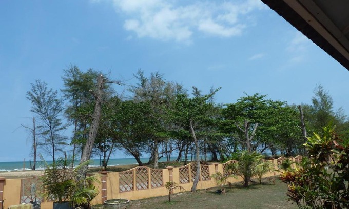 Kuantan House | Cempaka Beach Resort