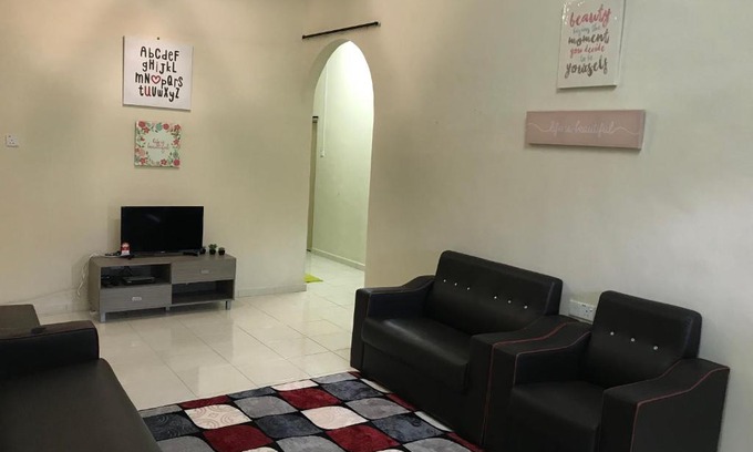 Muar House | Cempaka Homestay Muar