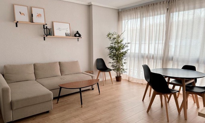 Huerta del Rey Vallellano Apartment | CENTER FLAT MEZQUITA