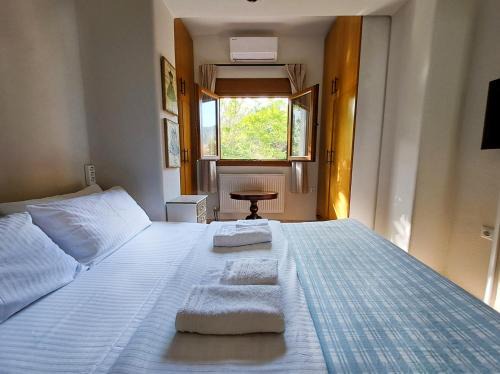 Xanthi Apartment | CENTER o'CLOCK