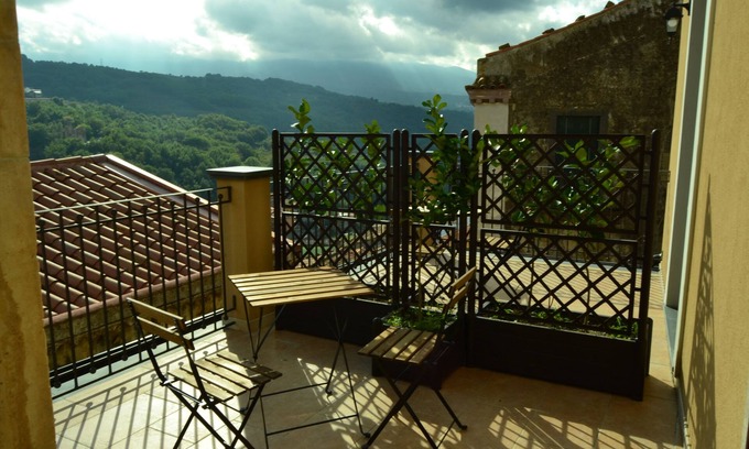 Rovittello House | Cento Tarì Guest House