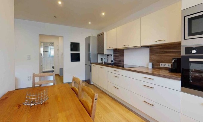 Landsberg am Lech Condo | Central/2 rooms/free parking/XXL kitchen