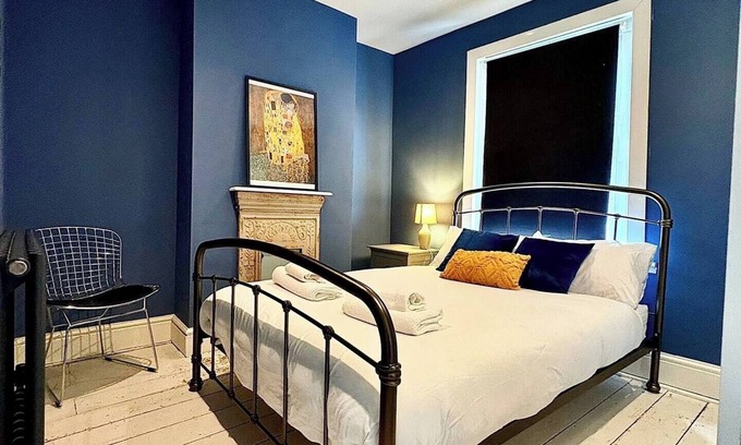 Hereford House | Central 2BR I Pets I Parking