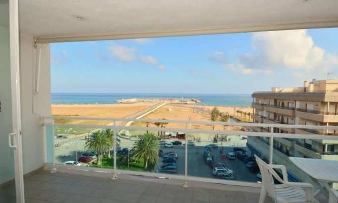 Comarruga Apartment | Central apartment on the seafront