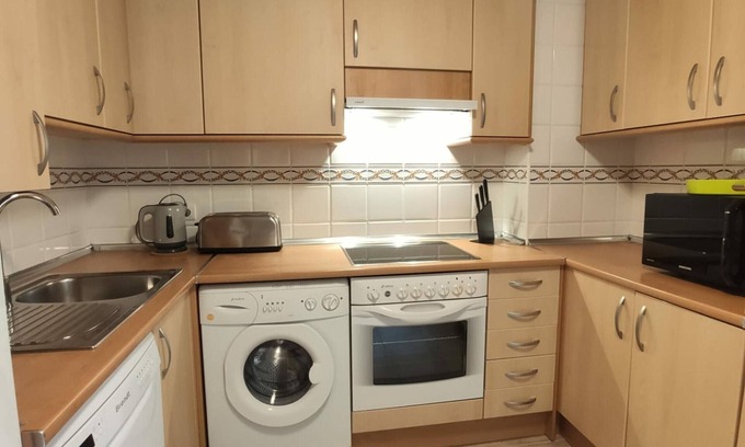 Jaca Apartment | Central Apartment in Jaca - 4 Bedrooms, 2 Bathrooms, Parking Included