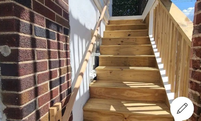 Bethlehem Apartment | Central Bethlehem warm welcoming 2nd FL twin home