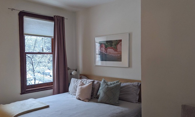 Sainte-Marie Apartment | Central Designer Apartment in Montreal