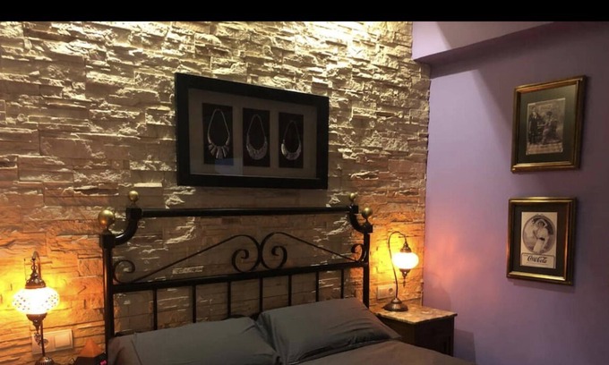 San Sebastian Bed & Breakfast | Central double room with TV and Wifi without breakfast