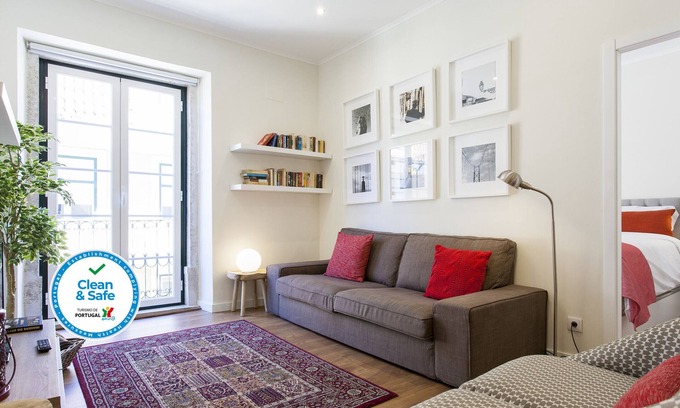 Santa Maria Maior Apartment | Central Downtown 4E up to 13guests by Central Hill