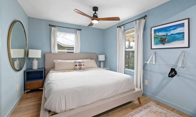 Central East Austin House | Central Eastside Room with Private Bathroom