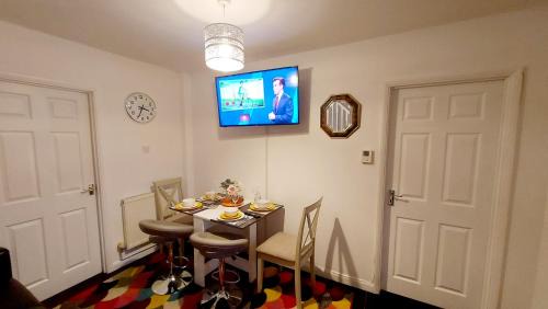 Canterbury Apartment | Central Haven-5bedroom Great For Longer Stays In Canterbury kent!