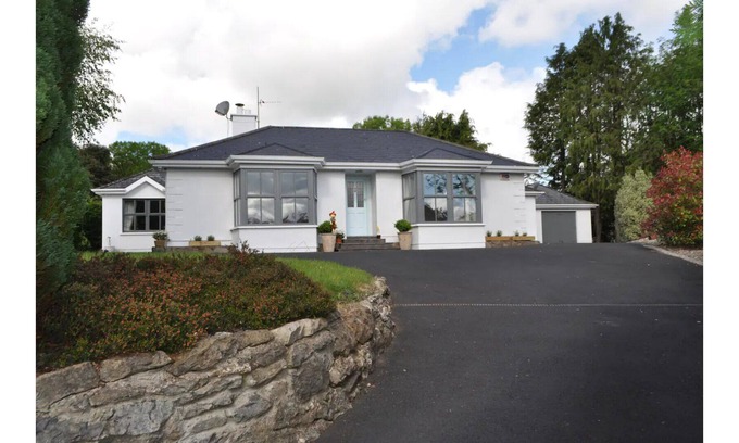 Broadford House | Central Hub to Explore Clare, Galway, Limerick and Kerry