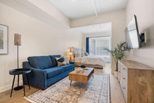 Gay Village Apartment | Central King Loft