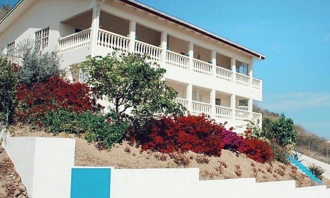 Brievengat Apartment | Central located apartment complex with pool and beautiful view over Willemstad