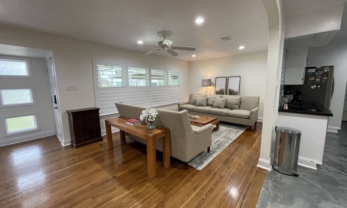 Spring Branch East House | Central location and great for families