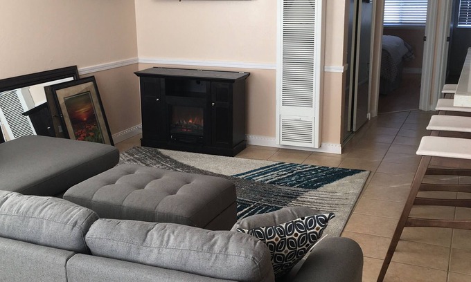 Richmond Apartment | Central Location! Close To HWY 80/580, Richmond Bart, Refinery, Marina, SF