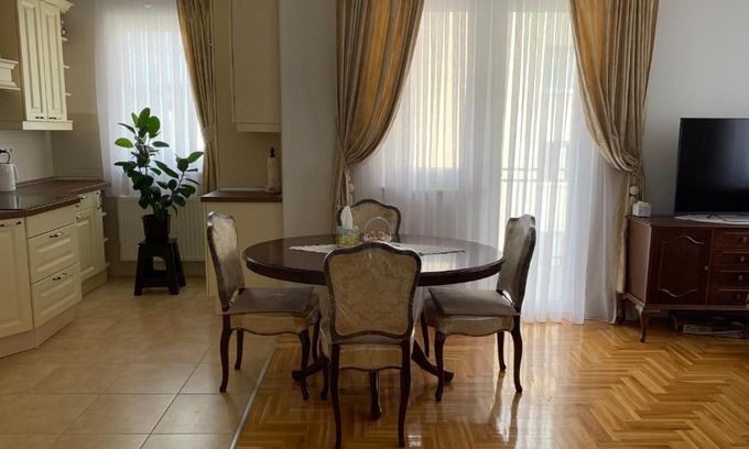 Pale Apartment | Central Luxury Apartment
